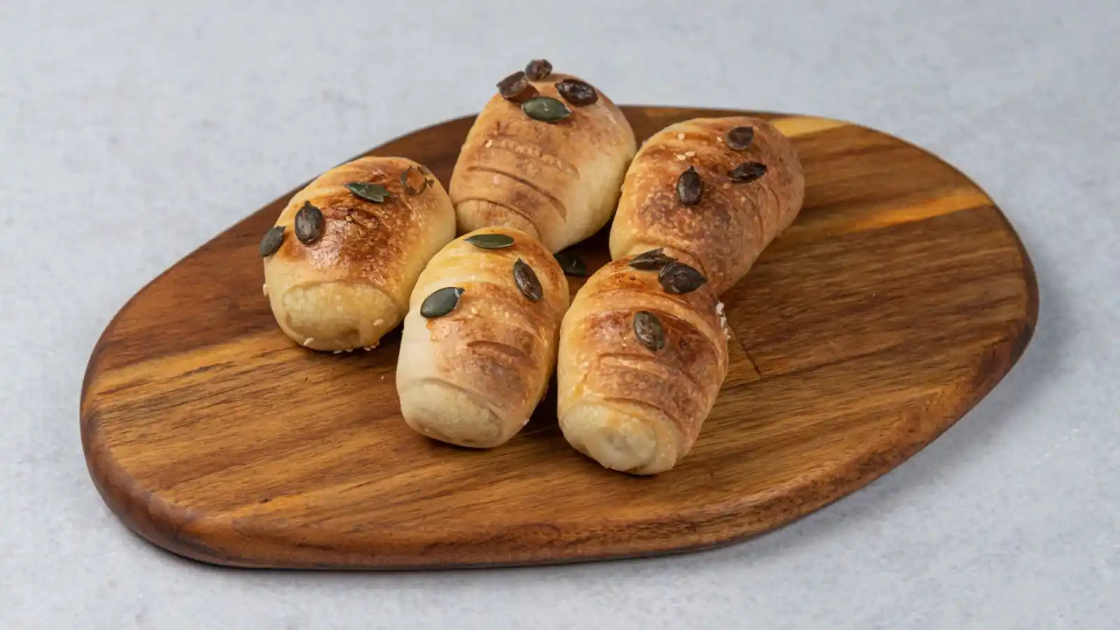 Kiflice sa kulenom i sirom